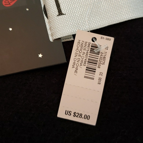 Victoria's Secret Scarf - Picture 5 of 5